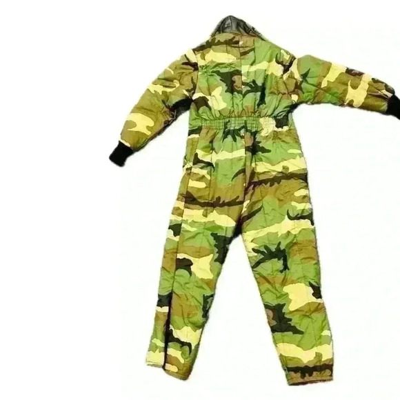 Highland Mills Camo Long Sleeve
Coverall Boy's Medium - Picture 2 of 9